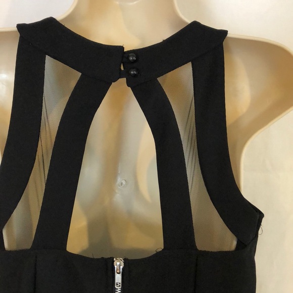 Black and white sleeveless dress with Roses👗🌹 - Picture 3 of 8